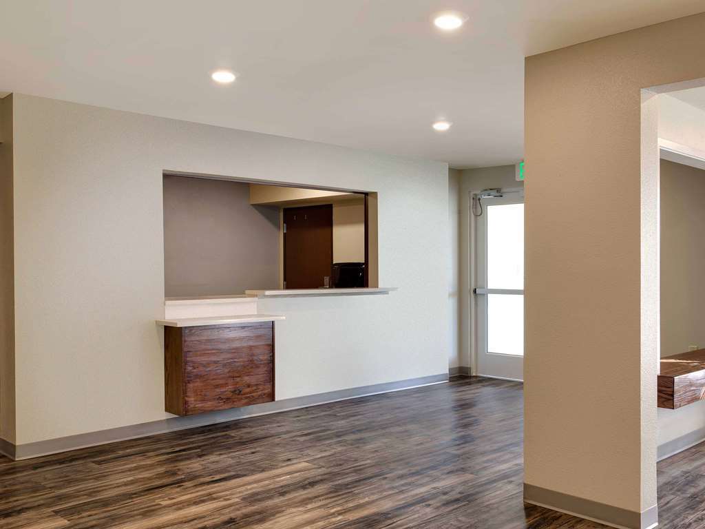 Woodspring Suites Plano - North Dallas Интерьер фото